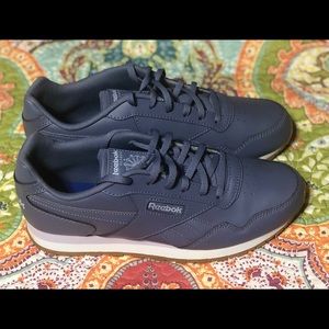 Reebok Women's Classic Harman Run retro Sneaker